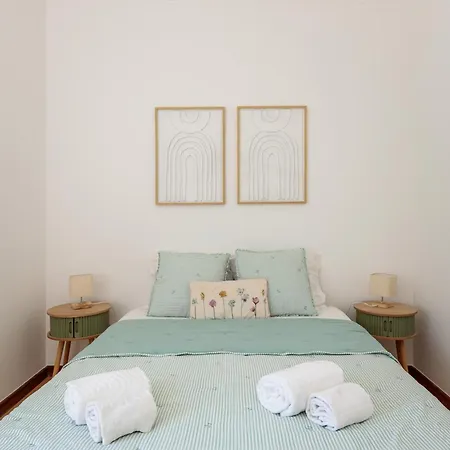 Lovely To Apartment